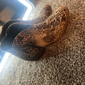 Very G Leopard Print Ankle Booties